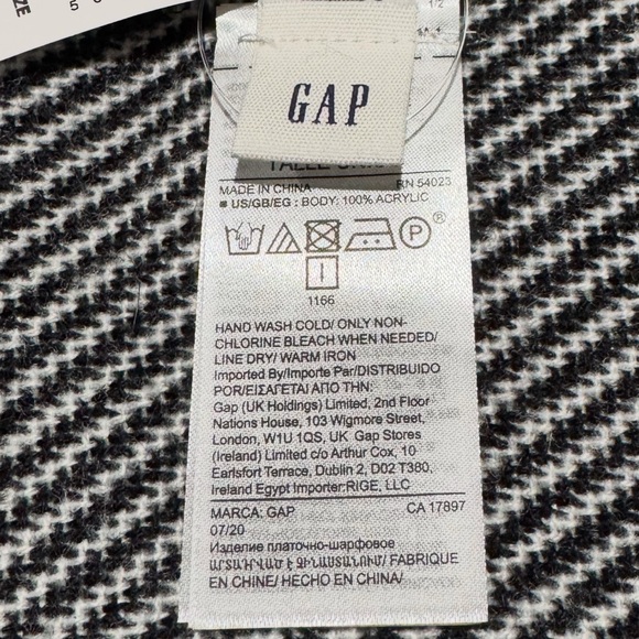 Gap black and white polka dots and stripes shawl size scarf 76 inches long - Picture 6 of 6